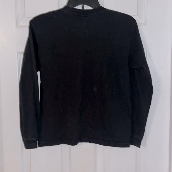 Boy’s Long Sleeve Tshirt, size Small, Black, City Scape & Electric Guitars - Picture 3 of 4